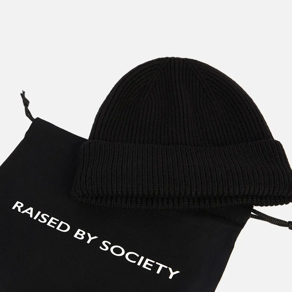 BLACK SHORT BEANIE - Image 6