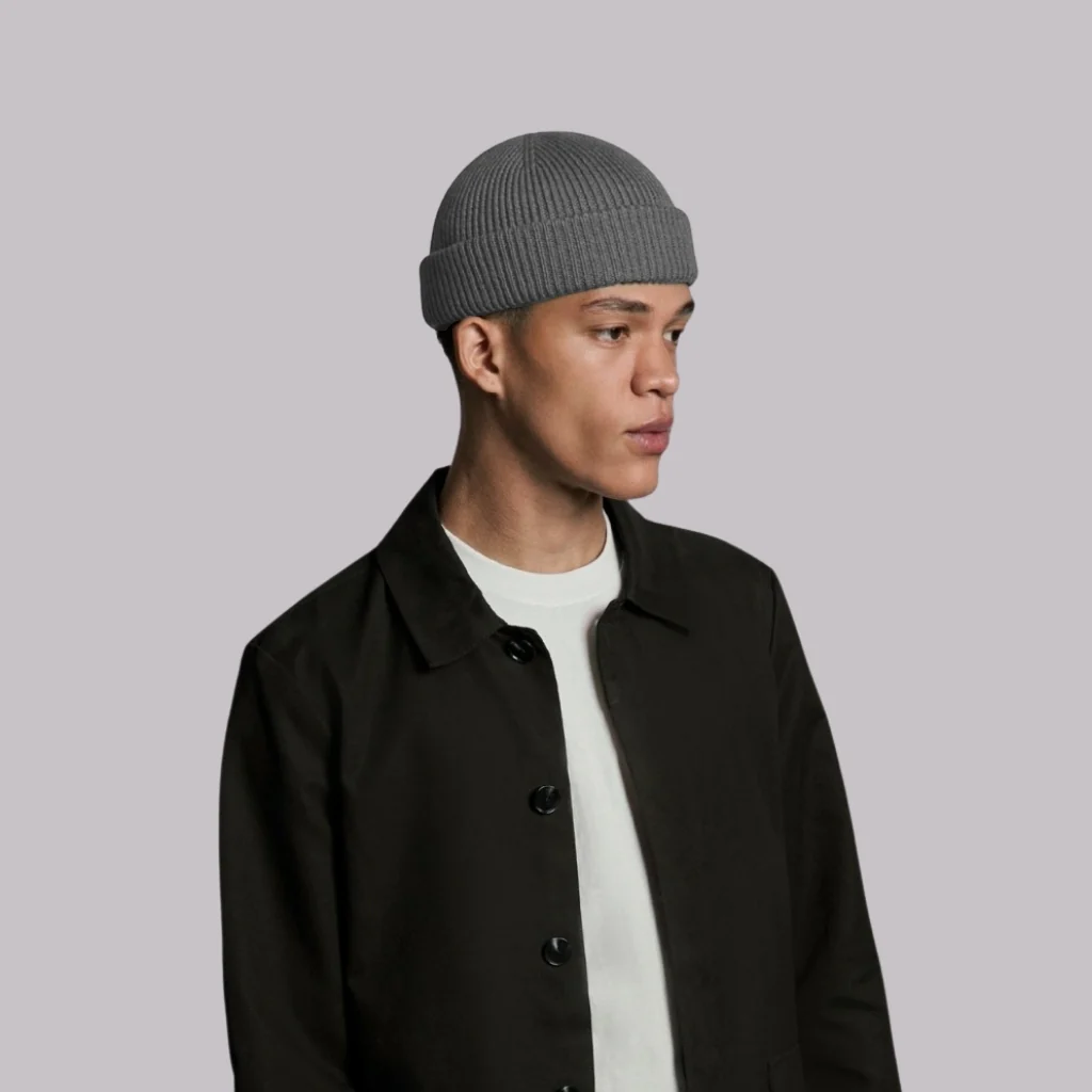 DARK GREY SHORT BEANIE - Image 8