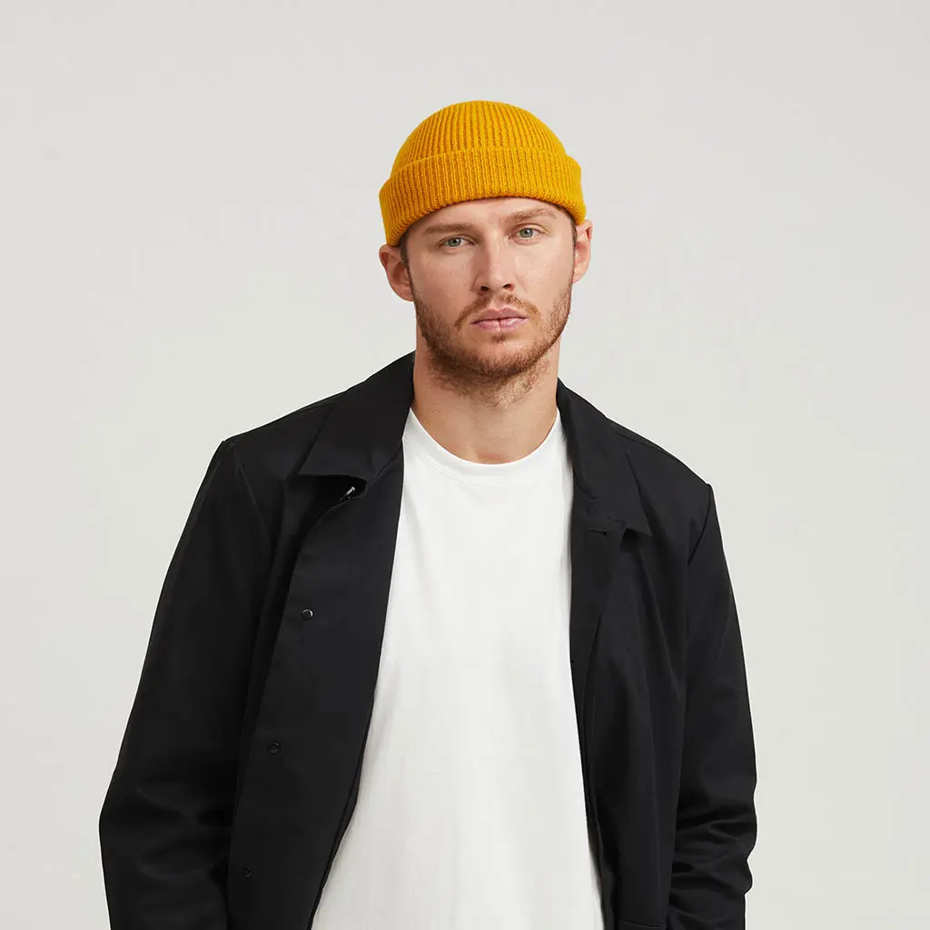 MUSTARD SHORT BEANIE - Image 4